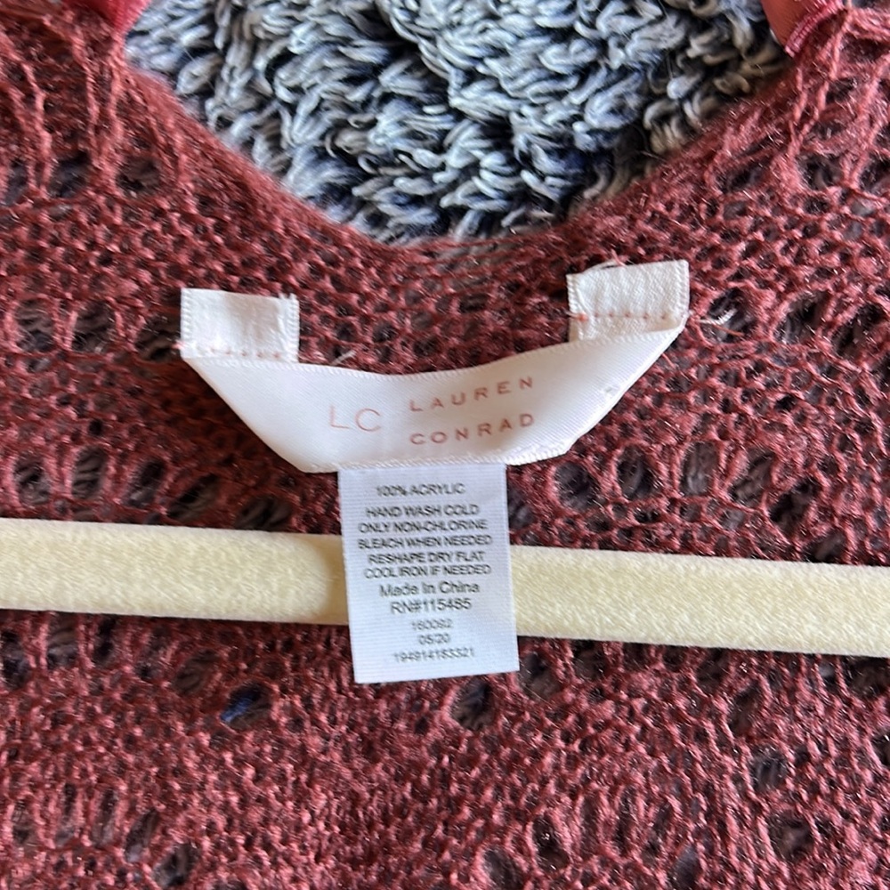 NWOT Lauren Conrad Knitted Shall - Picture 3 of 3